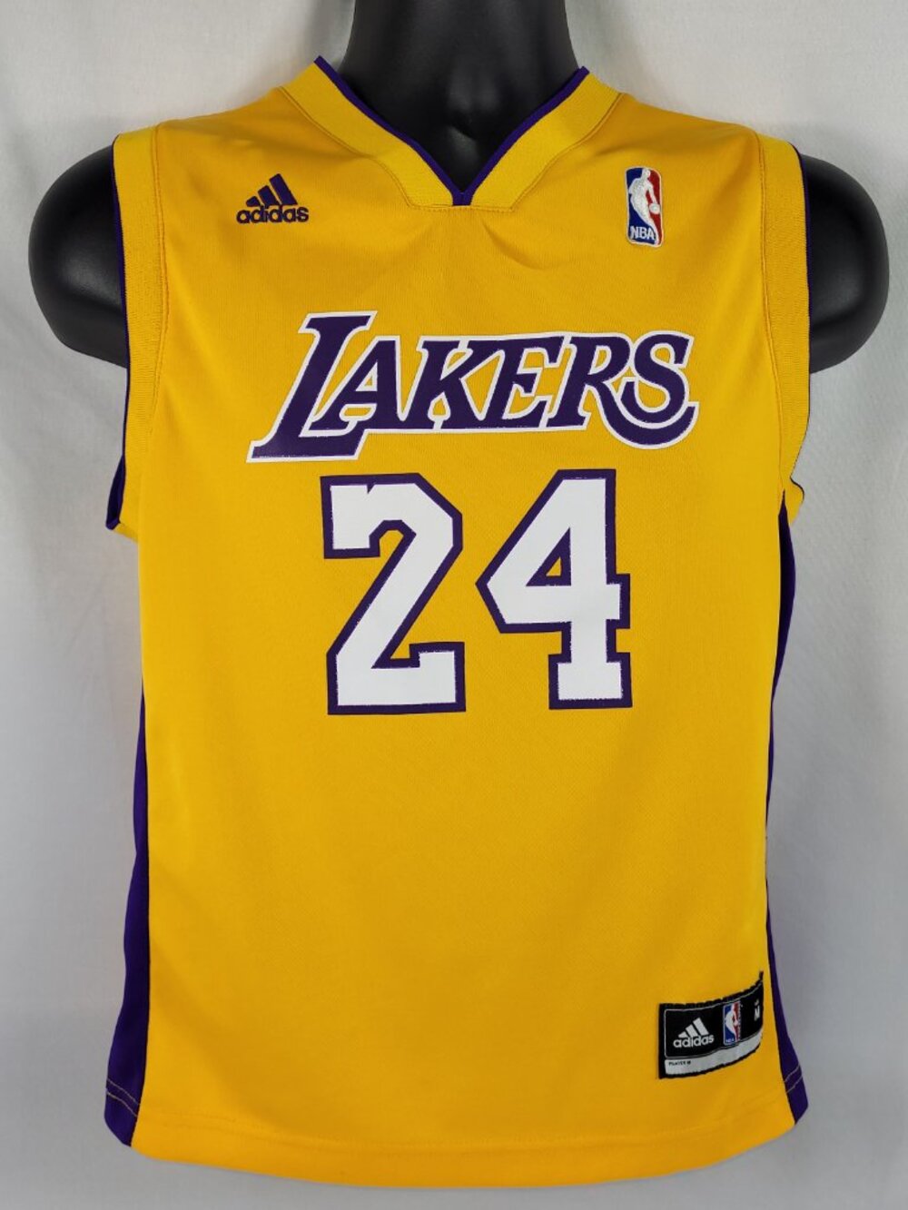 LA Lakers #24 Kobe Bryant Jersey Vintage NBA Basketball Shirt Youth size Medium